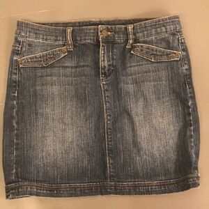 Tommy Hilfiger Denim skirt with pockets size 8